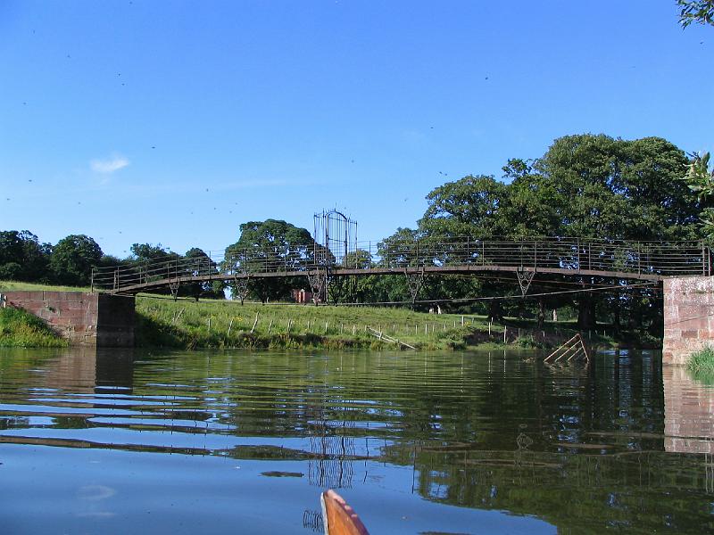 Tyne footbridge.jpg